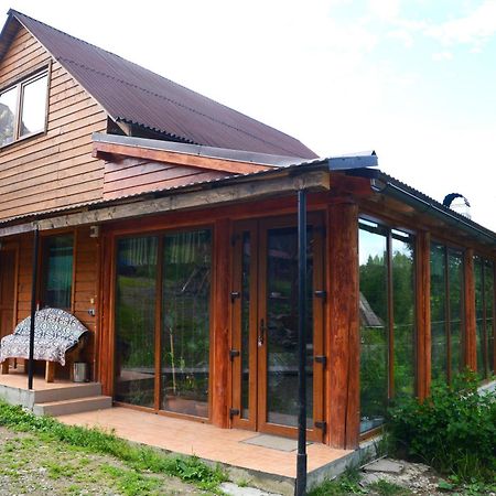 Gostynnyi Dvir U Marichky Hotell Lazeshchyna Exteriör bild