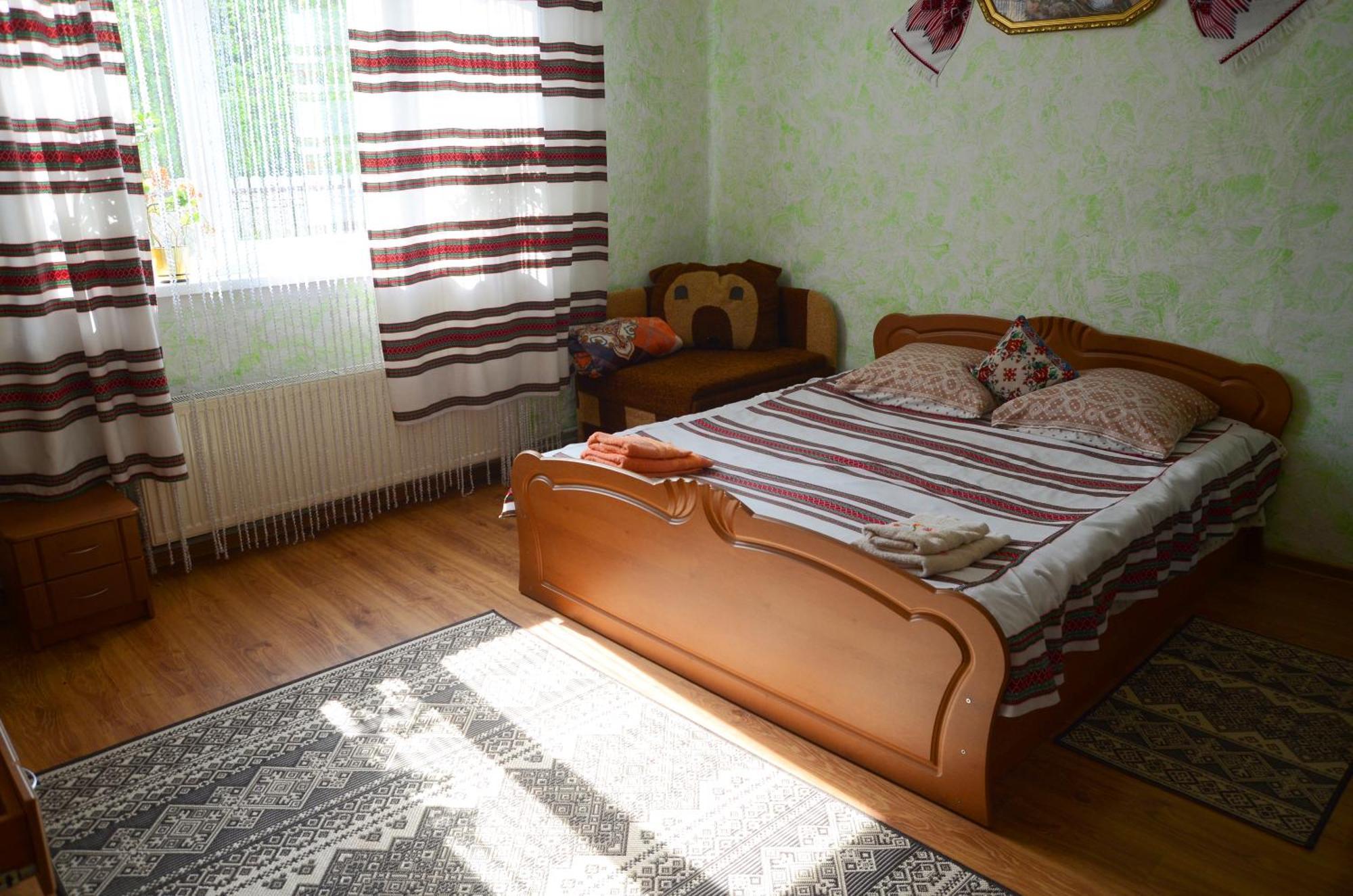 Gostynnyi Dvir U Marichky Hotell Lazeshchyna Exteriör bild
