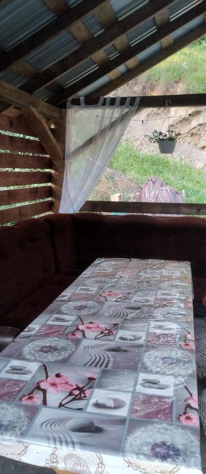 Gostynnyi Dvir U Marichky Hotell Lazeshchyna Exteriör bild