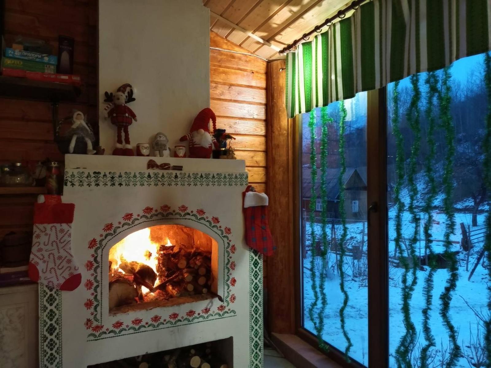 Gostynnyi Dvir U Marichky Hotell Lazeshchyna Exteriör bild