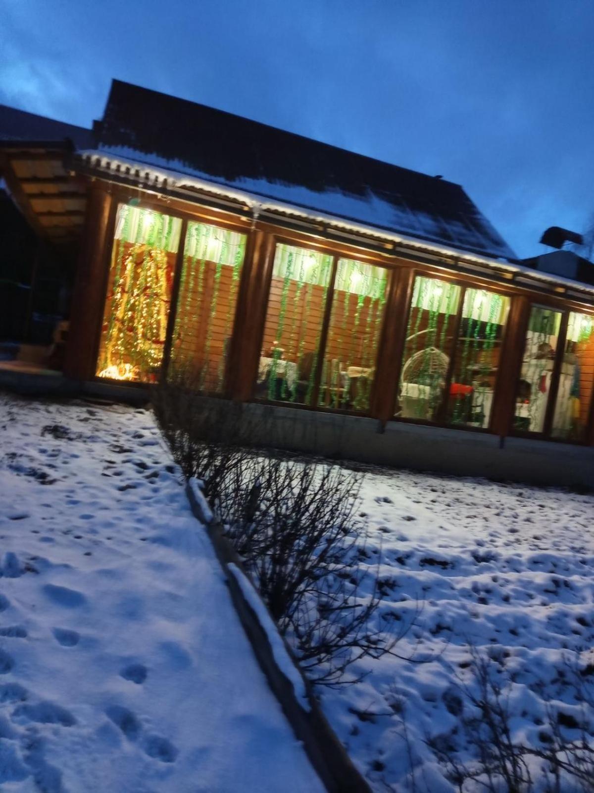 Gostynnyi Dvir U Marichky Hotell Lazeshchyna Exteriör bild