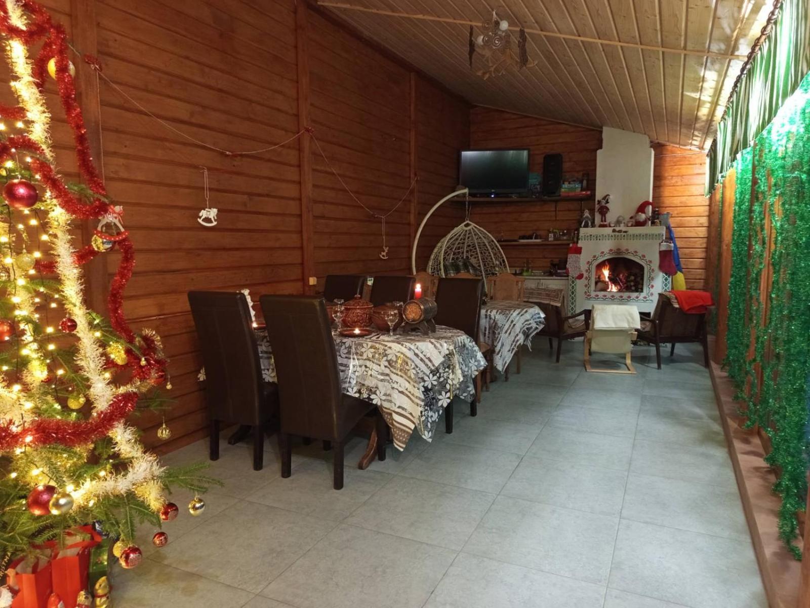 Gostynnyi Dvir U Marichky Hotell Lazeshchyna Exteriör bild