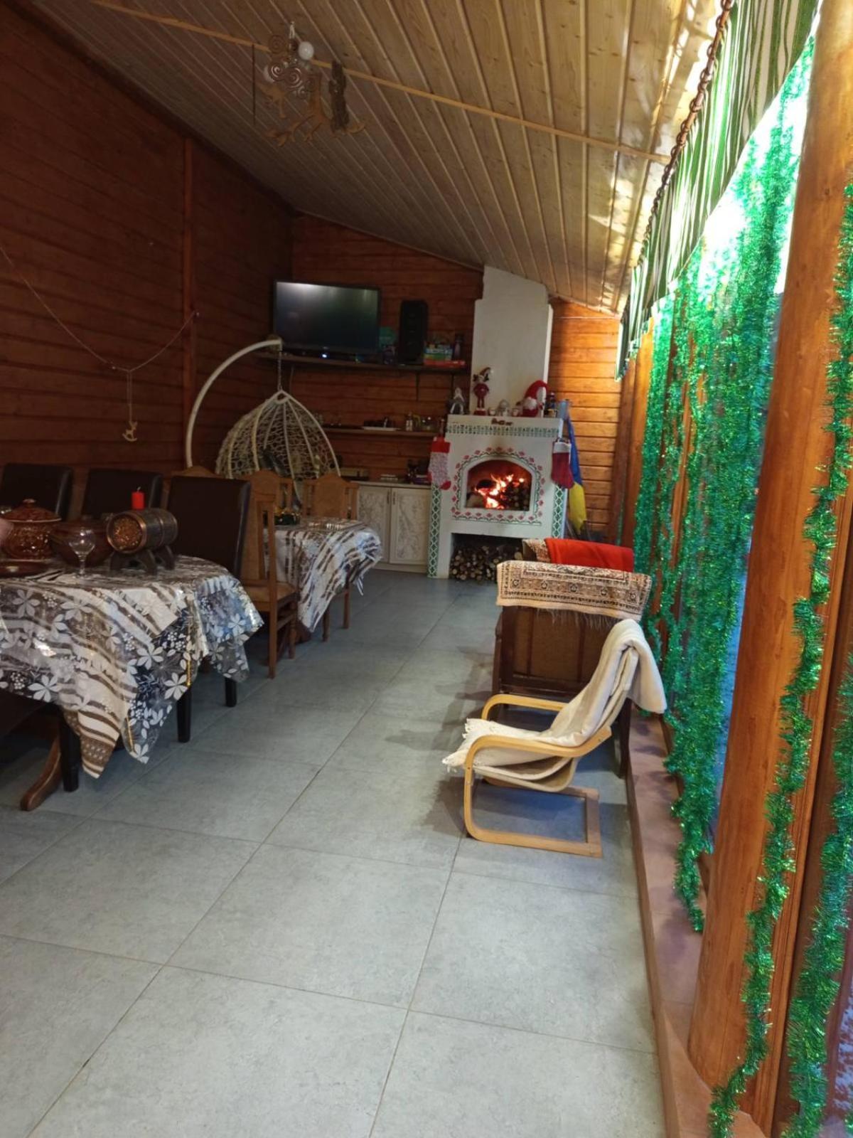 Gostynnyi Dvir U Marichky Hotell Lazeshchyna Exteriör bild